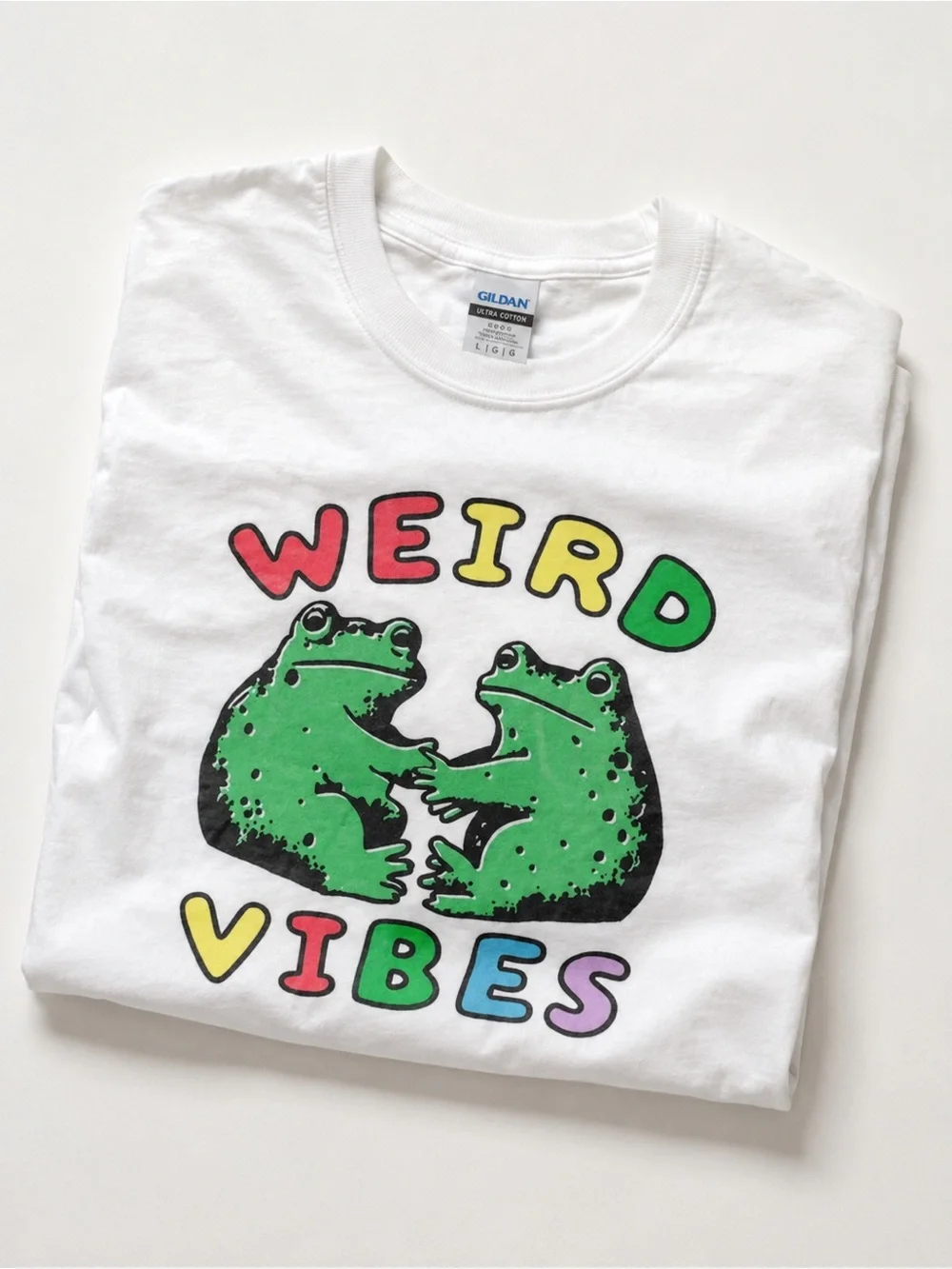 Gildan 5000 White 'Weird Vibes' Green Frog Graphic Tee Vintage Size L